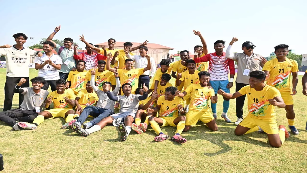 CG : फुटबॉल में छत्तीसगढ़ को रजत पदक …