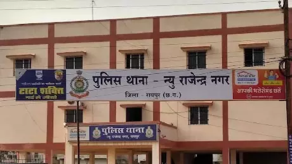 CG : थार से हेरोइन सप्लाई करते 3 युवक गिरफ्तार …