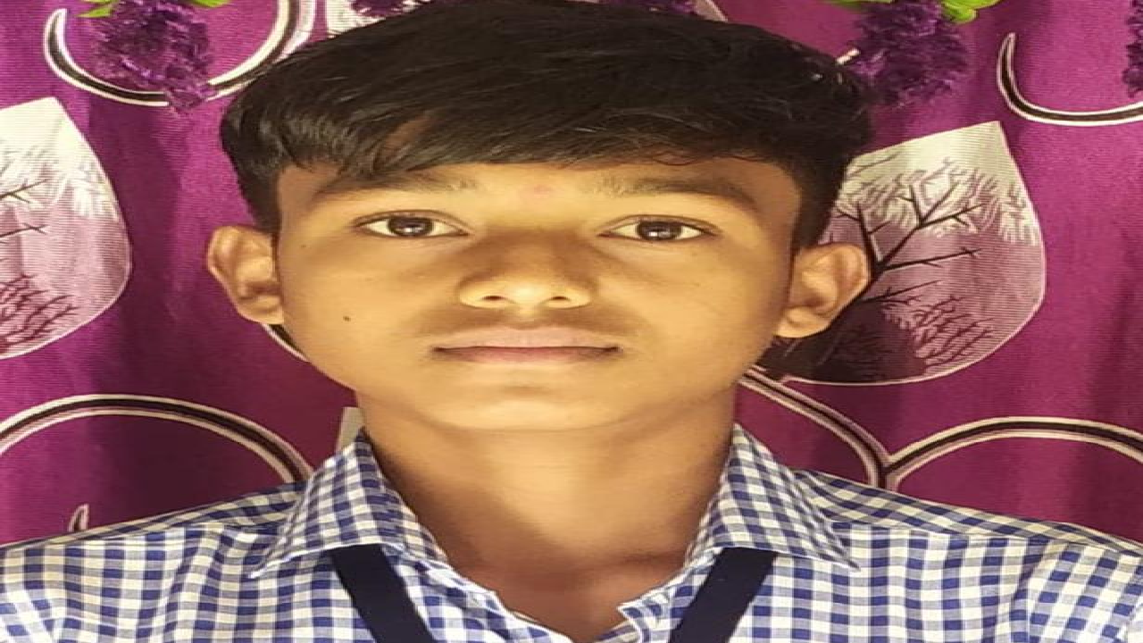 CG : किसान के बेटे नमन ने रचा इतिहास, कबीरधाम जिले में पाया 5वां स्थान …