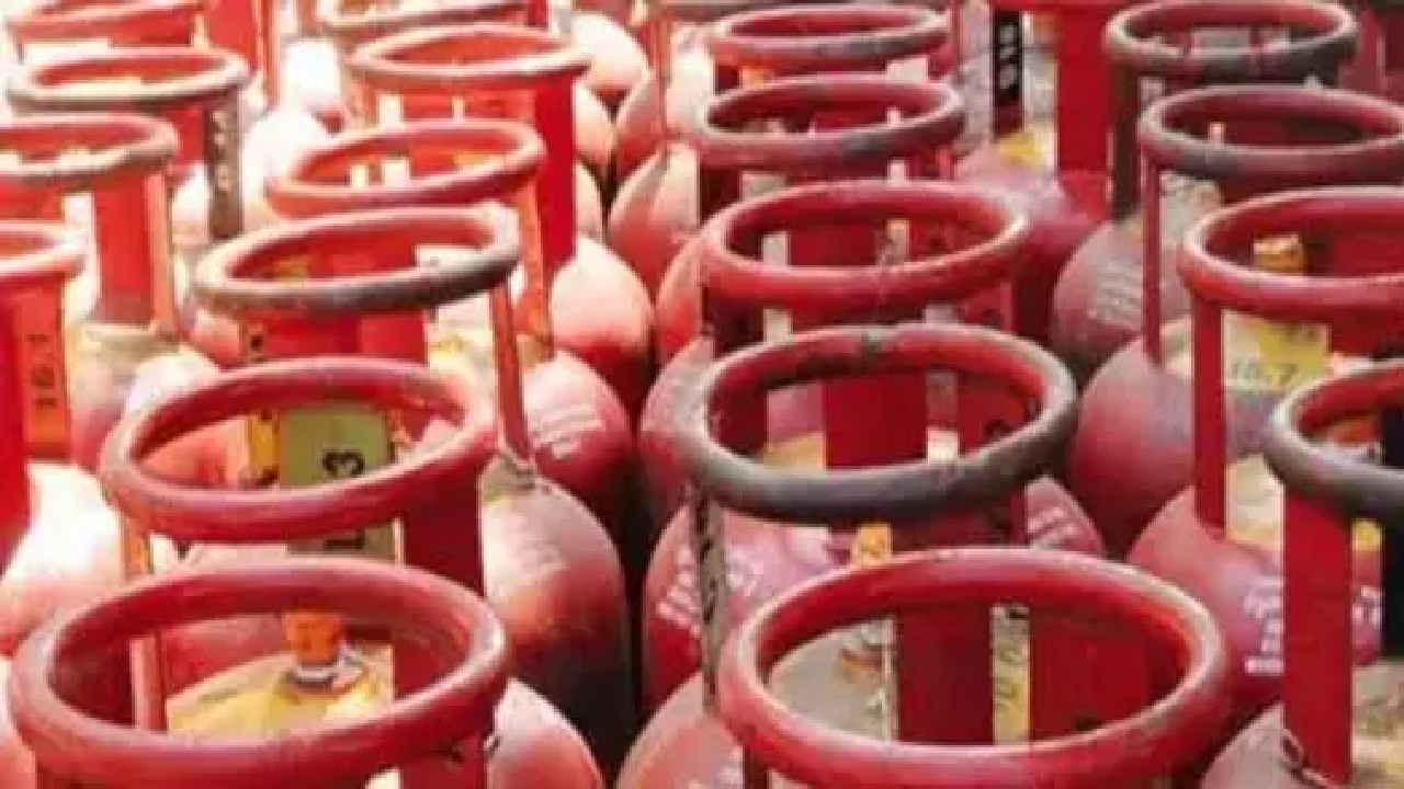 CG : बिना कार्ड के गैस सिलेंडर मिलेगा, सिर्फ ये लोग पात्र ...