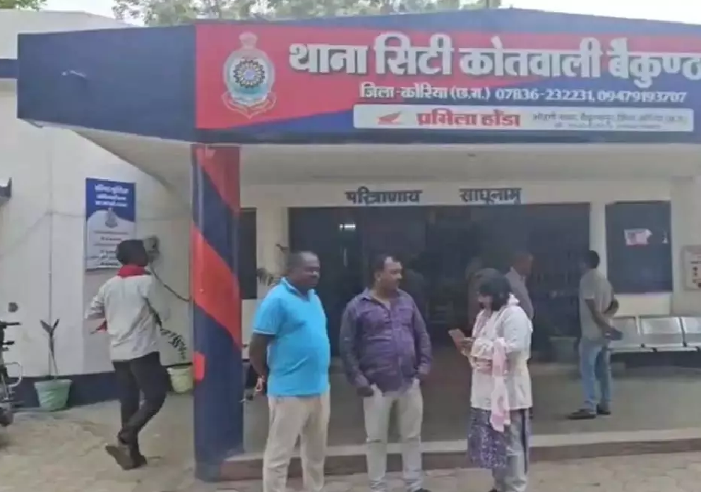 CG : आंगनबाड़ी सहायिका का कार सवार ने किया अपहरण, मोबाइल बंद …