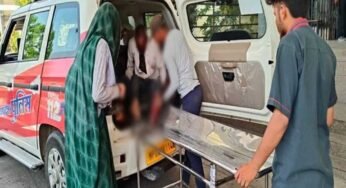 रतलाम के डायल-112 हीरोज सड़क दुर्घटना में घायल बुजुर्ग को अस्पताल में भर्ती कराया