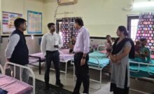 राजनांदगांव : संभागायुक्त एवं कलेक्टर ने संयुक्त रूप से सामुदायिक स्वास्थ्य केन्द्र डोंगरगढ़, प्रस्तावित परिक्रमा पथ तथा माँ बम्लेश्वरी मंदिर डोंगरगढ़ ट्रस्ट पार्किंग स्थल का किया औचक निरीक्षण