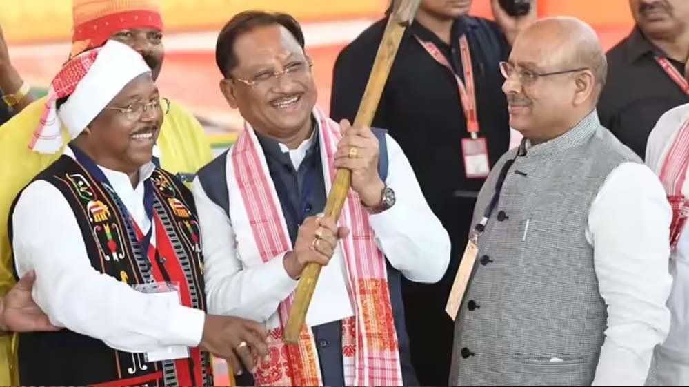 लाल किला मैदान में गूंजा जनजातीय गौरव, CM साय बोले- प्रकृति संग विकास आदिवासी समाज की पहचान