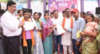 राजनांदगांव : धान उपार्जन केंद्र मोहारा में लाखों का गबन उजागर – केंद्र प्रभारी, कम्प्यूटर ऑपरेटर और खरीददार के खिलाफ  एफआईआर दर्ज