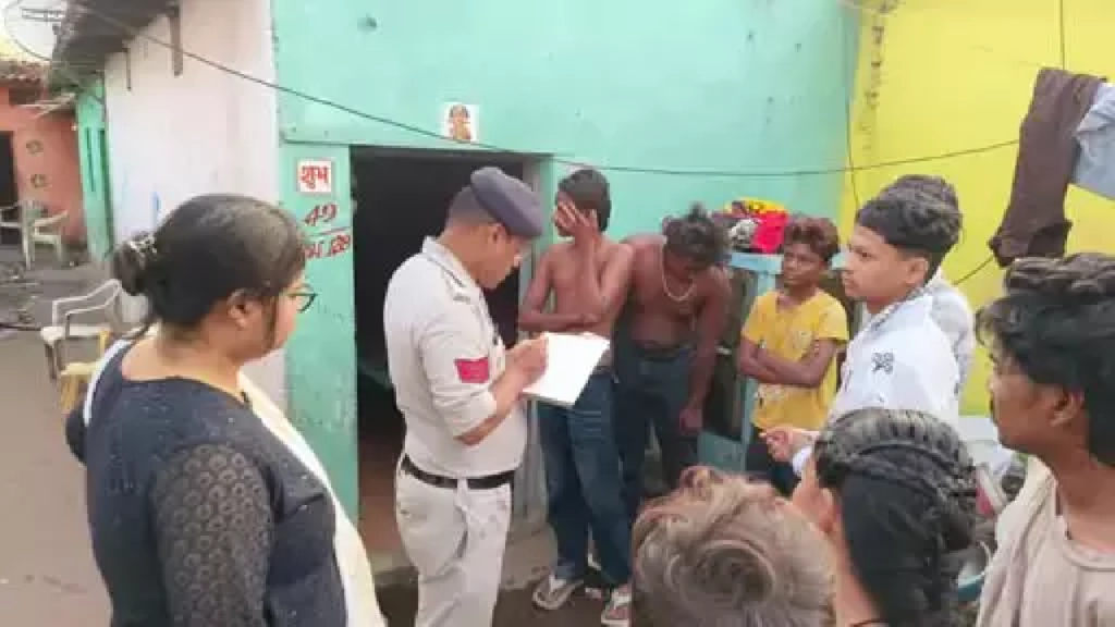 CG : भिलाई में संदिग्धों को पकड़ने 5 घंटे तक चली पुलिस की रेड …