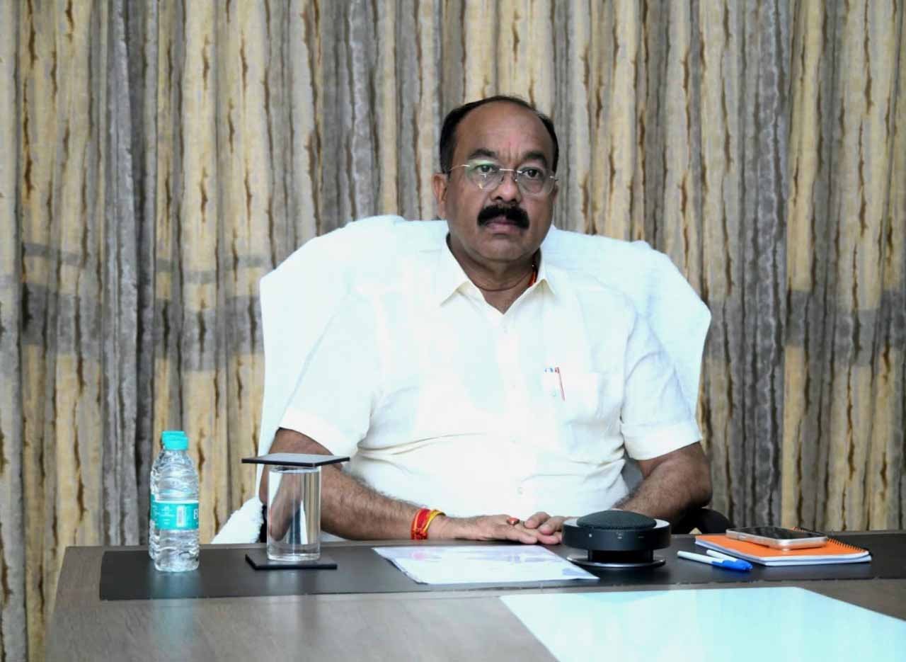 पुलिस को मिली अत्याधुनिक मोबाइल फॉरेंसिक वैन
