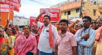 कैनाल रोड परियोजना पर बवाल, 1300 घर तोड़ने की तैयारी के खिलाफ निगम दफ्तर का घेराव