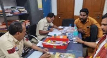 बिलासपुर में कबाड़ माफिया की VIP एंट्री! थाने में बैठकर चाय पीते तस्वीर वायरल