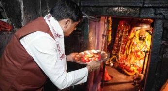 मुख्यमंत्री डॉ. यादव ने दंतेवाड़ा में मां दंतेश्वरी के दर्शन कर की सर्वकल्याण की प्रार्थना