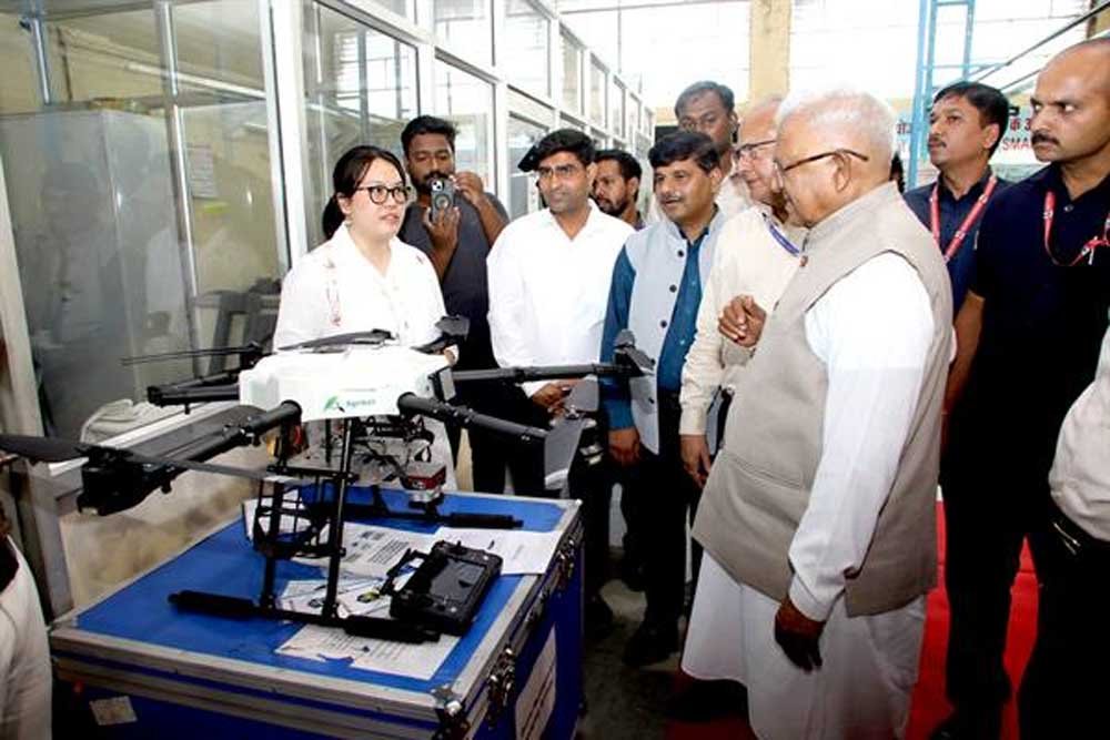 वैज्ञानिक आधुनिक कृषि का व्यवहारिक अनुभव किसानों को दे : राज्यपाल पटेल