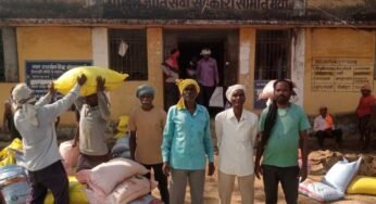 किसान चोवाराम एवं बेनीराम ने खाद, बीज के वितरण की व्यवस्था की सराहना की