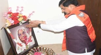 मुख्यमंत्री डॉ. यादव ने स्व. श्रीमती सरोज देवी माहेश्वरी को दी श्रद्धांजलि