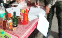 CG : दारू में पानी मिलाते पकड़े गए शराब दुकान के कर्मचारी, आबकारी अधिकारी हुए हैरान …