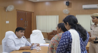 CG : जनदर्शन में कलेक्टर ने सुनी आमजनों की समस्याएं, त्वरित निराकरण के दिए निर्देश …