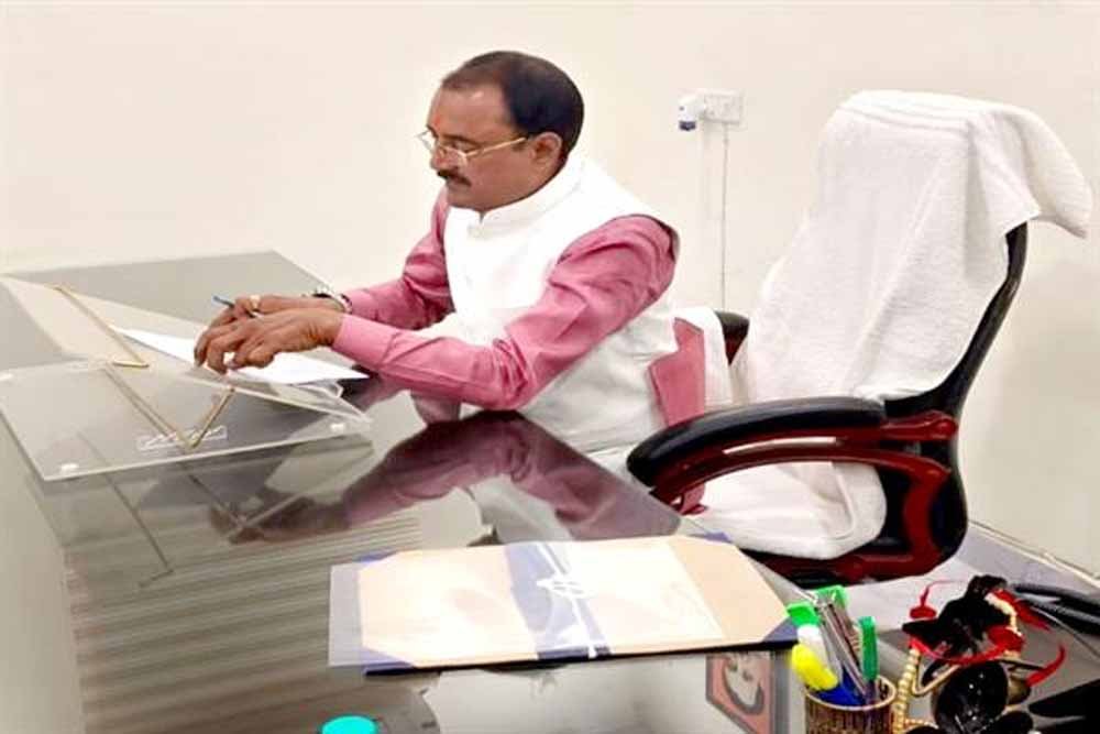 प्रदेश के 6 लाख घर सौर ऊर्जा से होंगे रोशन : मंत्री शुक्ला