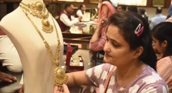 इंदौर में सोना-चांदी ने तोड़े रिकॉर्ड, सोना ₹8000 और चांदी ₹9000 तक महंगी