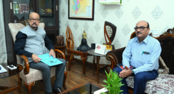 CG : ’राज्यपाल रमेन डेका से मुख्य सचिव ने सौजन्य भेंट की’