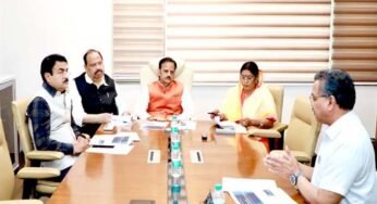 उप मुख्यमंत्री शुक्ल की अध्यक्षता में मेगा स्वास्थ्य सेवा अधोसंरचना प्रोत्साहन नीति-2026 के प्रारूप पर मंत्रिपरिषद समिति ने किया विमर्श