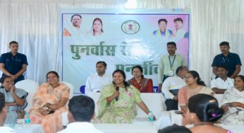CG : हिंसा से विकास की ओर : आत्मसमर्पित महिलाओं के बीच पहुंचीं मंत्री लक्ष्मी राजवाड़े, पुनर्वास नीति को बताया नई जिंदगी की राह