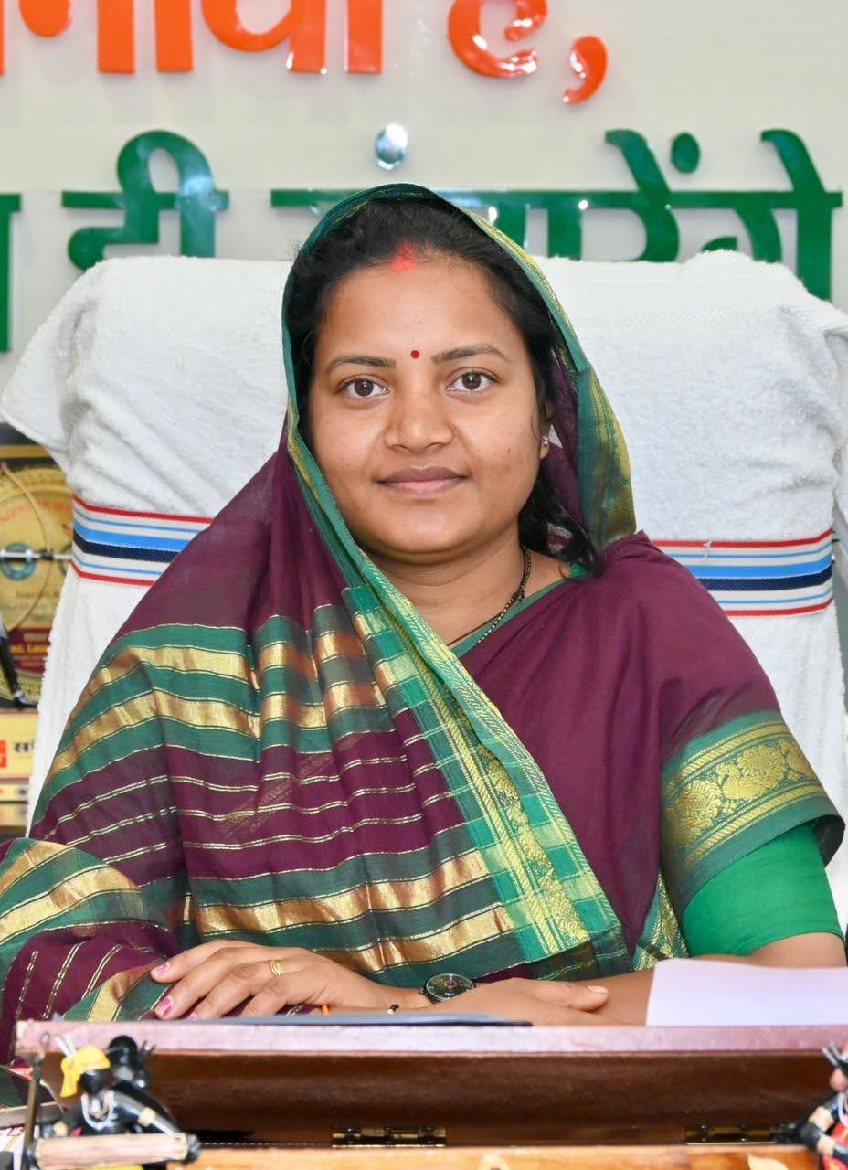 CG : अंतर्राष्ट्रीय बाल श्रम निषेध दिवस : बच्चों के हाथों में औजार नहीं, शिक्षा, संस्कार और सपनों की उड़ान होनी चाहिए : मंत्री लक्ष्मी राजवाड़े