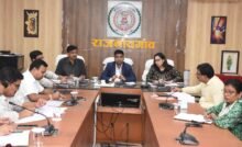 राजनांदगांव : कलेक्टर ने साप्ताहिक समय-सीमा बैठक में विभागीय कार्यों की समीक्षा की - सुशासन तिहार शिविर में प्राप्त आवेदनों का गुणवत्तापूर्ण निराकरण करने के दिए निर्देश