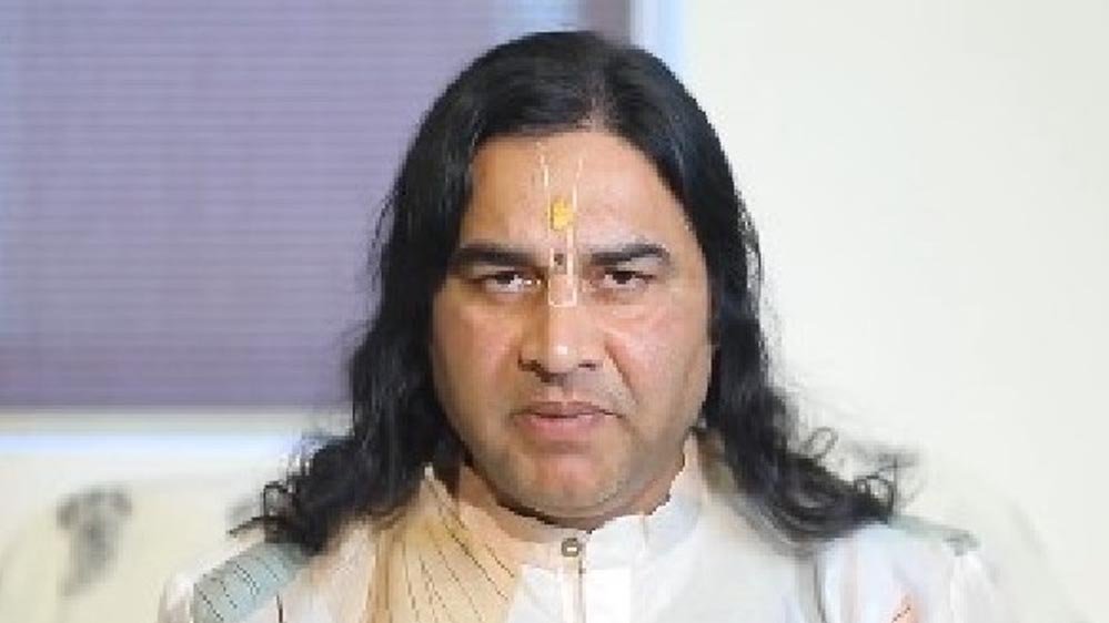 देवकीनंदन ठाकुर ने विवाह परंपराओं पर उठाए सवाल, मंदिरों के लिए सनातन बोर्ड की मांग