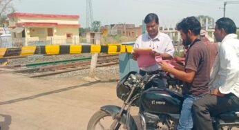 अंतर्राष्ट्रीय समपार फाटक जागरूकता सप्ताह के तीसरे दिन भोपाल मंडल में सुरक्षा जागरूकता अभियान रहा जारी