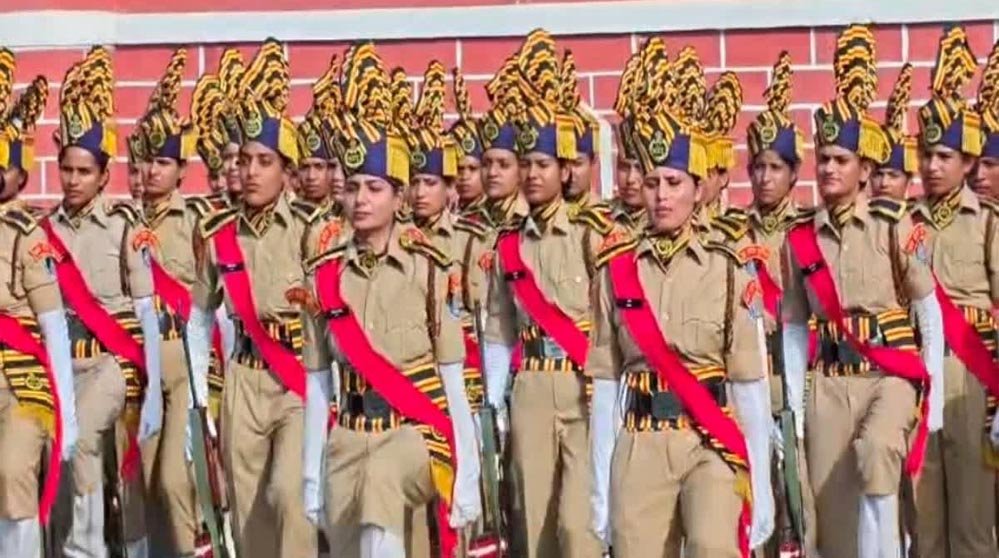 दीक्षांत परेड में महिला आरक्षकों का दमदार प्रदर्शन, DGP कैलाश मकवाना ने दी बड़ी खुशखबरी