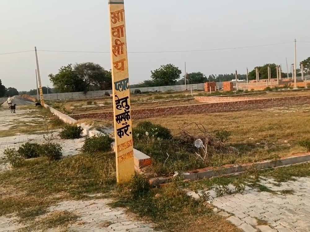 दुर्ग नगर निगम का एक्शन, बिजली खंभों और सार्वजनिक संपत्तियों पर अवैध होर्डिंग्स लगाने वालों को नोटिस