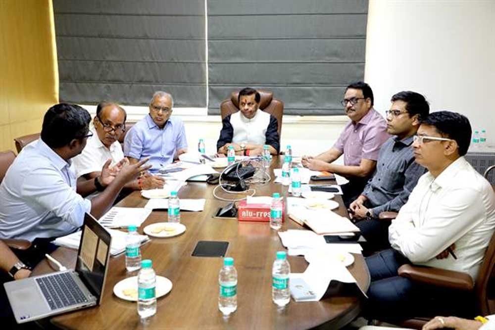 खनिज संपदा से समृद्ध पंचायतों को मिले अधिक भागीदारी, पर्यावरण पुनरुद्धार को मिले प्राथमिकता : जयभान सिंह पवैया