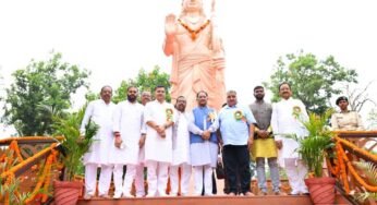 मातृशक्ति एवं प्रकृति के प्रति श्रद्धा का अनुपम संगम : मुख्यमंत्री विष्णु देव साय ने “राम वाटिका” में किया रुद्राक्ष का पौधारोपण