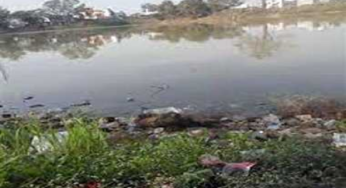 राजनांदगांव : इंदिरा तालाब में फैल रही गंदगी, सफाई की जरूरत…