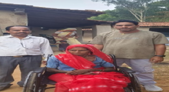 CG : वृद्ध दिव्यांग महिला को समाज कल्याण विभाग ने मुहैया करायी व्हील चेयर …