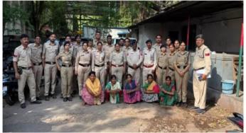 CG : महिलाएं दारू बेच रही, सुशासन तिहार में शिकायत के बाद हुई गिरफ्तारी …