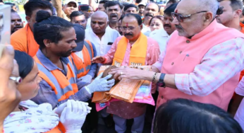 CG : रायपुर में सफाई कर्मियों से मिले केंद्रीय मंत्री गिरिराज सिंह, डॉ भीमराव अंबेडकर की प्रतिमा पर किया माल्यापर्ण …