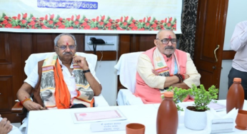 CG : बुनकरों और शिल्पियों की आय बढ़ाने के लिए डिजाइन प्रशिक्षण एवं नवाचार पर जोर …