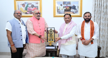 CG : केंद्रीय मंत्री गिरिराज सिंह ने मुख्यमंत्री विष्णुदेव साय से की भेंट …