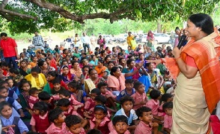 CG : नवविकास की राह पर अग्रसर बस्तर : जगरगुण्डा पहुंचने वाली पहली महिला मंत्री बनी लक्ष्मी राजवाड़े …