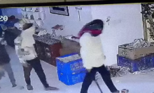 CG :फार्म हाउस में 7 लाख की चोरी, हथियारबंद बदमाश CCTV में कैद …