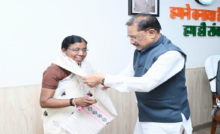 CG : मुख्यमंत्री विष्णु देव साय से पद्मश्री डॉ. बुधरी ताती ने की सौजन्य मुलाकात…