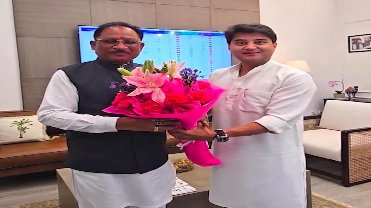 CG : छत्तीसगढ़ के दूरस्थ क्षेत्रों को मिलेगी मजबूत डिजिटल पहचान, 2,305 नए मोबाइल टावरों के लिए मुख्यमंत्री विष्णु देव साय ने केंद्र से मांगी मंजूरी