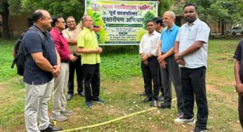 माधव महाविद्यालय की पूर्व छात्रपरिषद ने वाणिज्य अध्ययन शाला में किया वृक्षारोपण