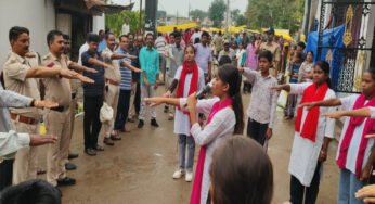 साप्ताहिक बाजार में गूंजा नशा मुक्ति का संदेश, पुलिस ने नुक्कड़ नाटक और रैली से किया जागरूक
