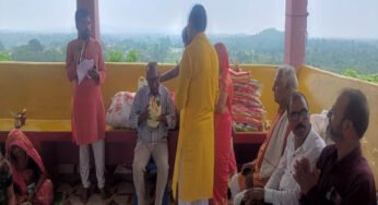 ग्राम बिलासपुर में अमरनाथ यात्रा से लौटे श्रद्धालुओं का हुआ सम्मान