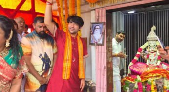चारमीनार पहुंचे धीरेंद्र शास्त्री, भाग्यलक्ष्मी मंदिर में बोले- राम मंदिर की तर्ज पर हो निर्माण