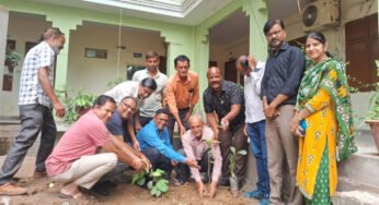 माधव महाविद्यालय ने डॉ. संजय कुमार पाण्डेय एवं दीपक बंसल का अभिनंदन किया