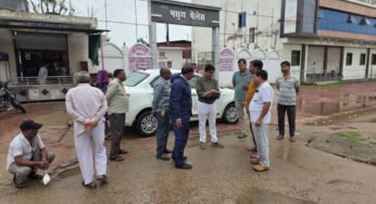 बारिश से पहले होनी थी तैयारी, तब क्रिकेट में व्यस्त थीं महापौर! अब व्यवस्थाएं संभालने सड़क पर उतरे निगम आयुक्त, तो शुरू हुई सियासत