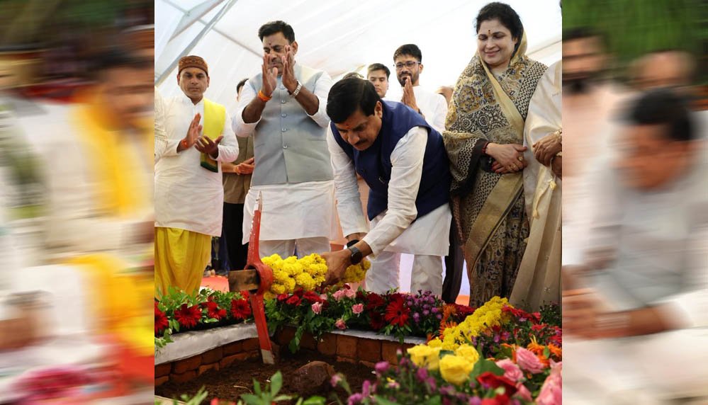 सीएम डॉ. यादव ने किया इंडस्ट्रियल पार्क का भूमि-पूजन, बोले- गरीब-अन्नदाता-युवा-नारी का होगा कल्याण