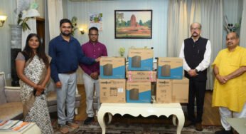 स्वेच्छानुदान मद से सुदूर वनांचल स्थित स्वामी आत्मानंद स्कूल, मांझीगुडा को 10 कंप्यूटर प्रदत्त